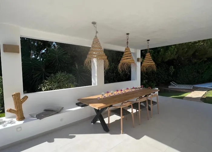 Ibiza Chic A Calahonda - Piscine Et Proximite Villa